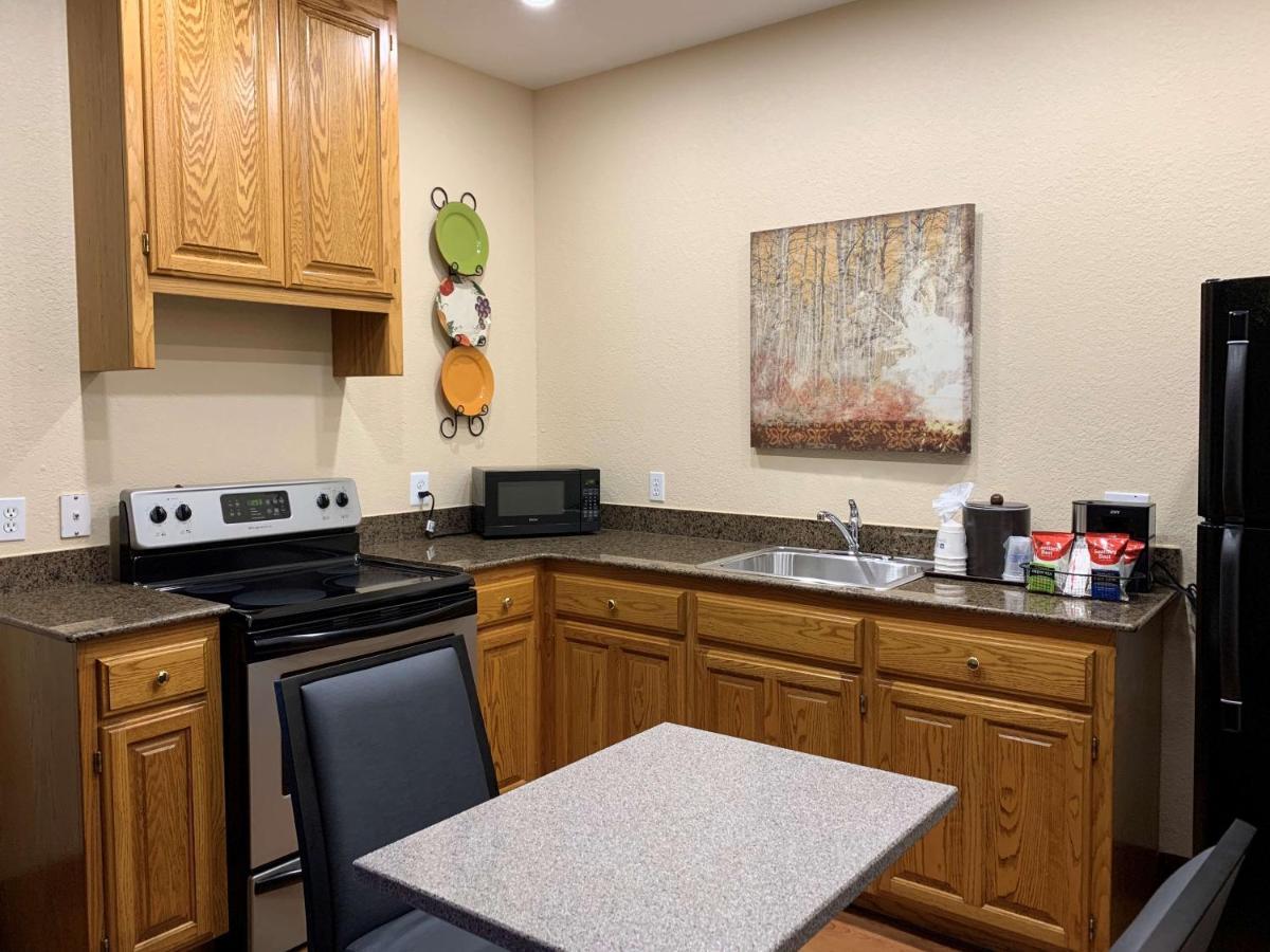 Best Western Plus Oklahoma City Yukon Bagian luar foto